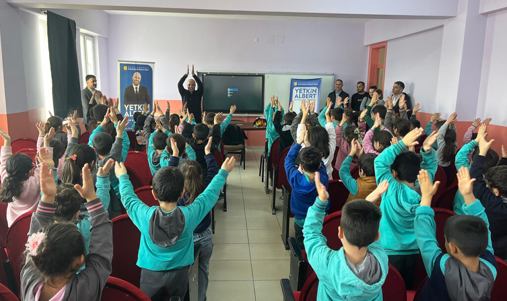 TUNCA URAS İLKOKULU HARİKASINIZ 7 unlu yazar yetkin albert